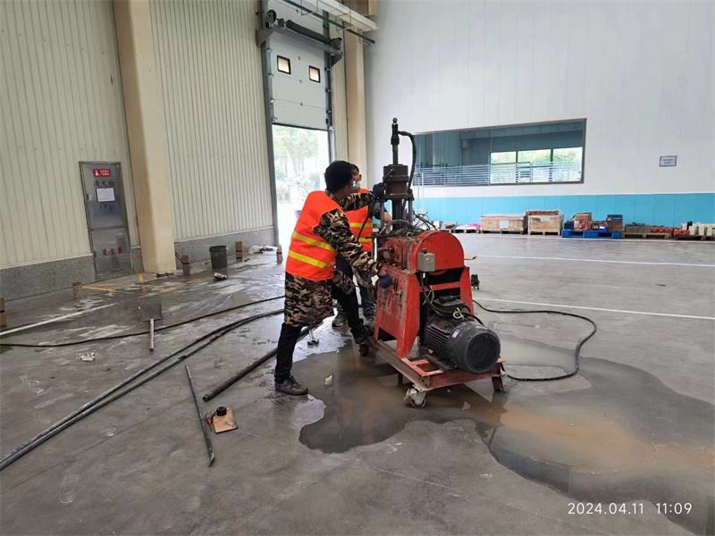 大通厂房地面下沉塌陷注浆加固施工